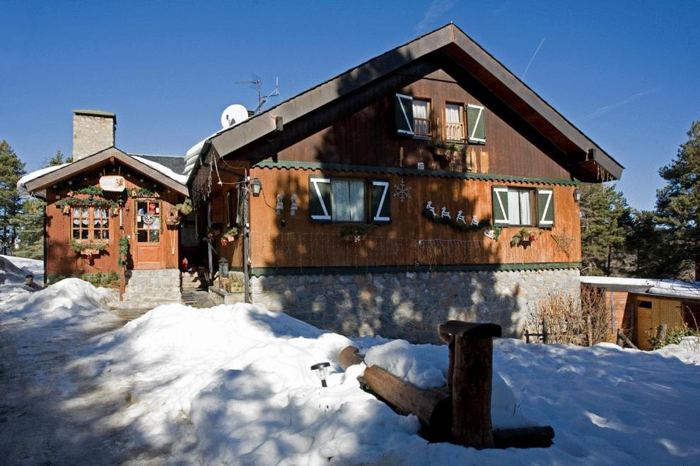 Niu Dels Falcons Bed & Breakfast La Molina  Dış mekan fotoğraf