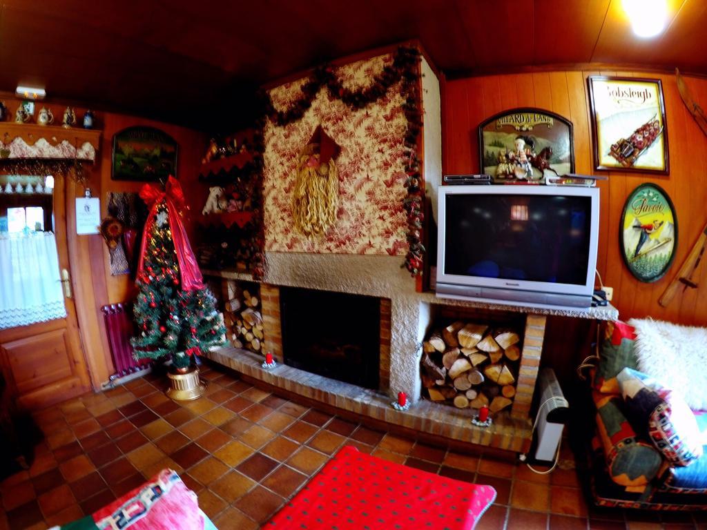 Niu Dels Falcons Bed & Breakfast La Molina  Dış mekan fotoğraf