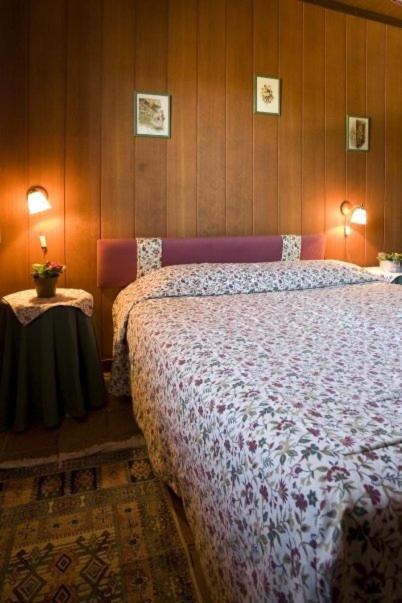 Niu Dels Falcons Bed & Breakfast La Molina  Oda fotoğraf