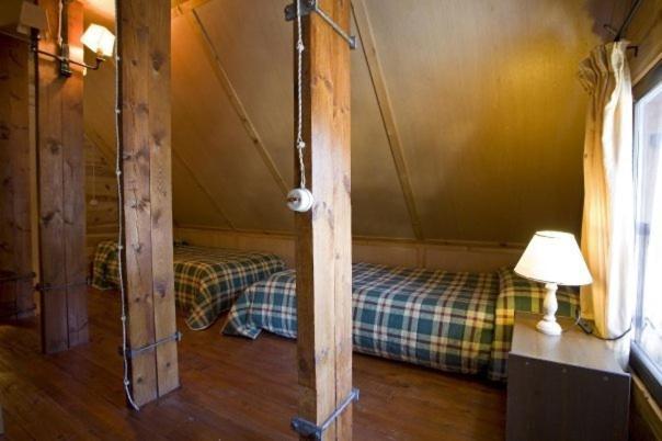 Niu Dels Falcons Bed & Breakfast La Molina  Oda fotoğraf